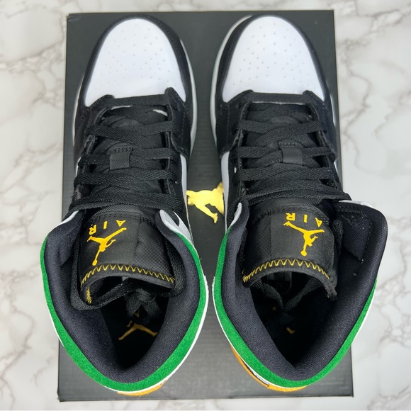 Nike Air Jordan 1 Mid SE ☘️ - Picture 8 of 15